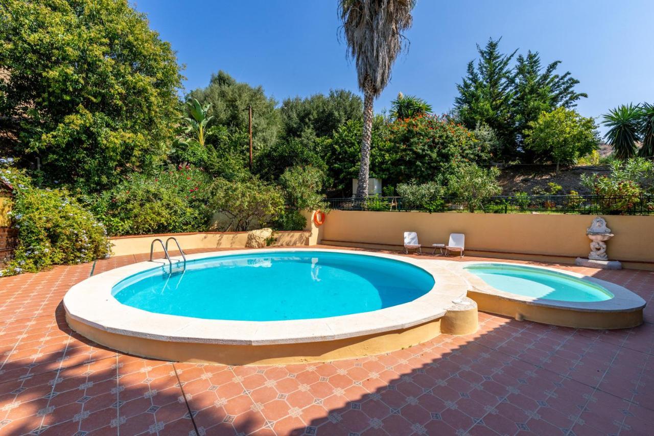 New House In Malaga Nature Exteriör bild